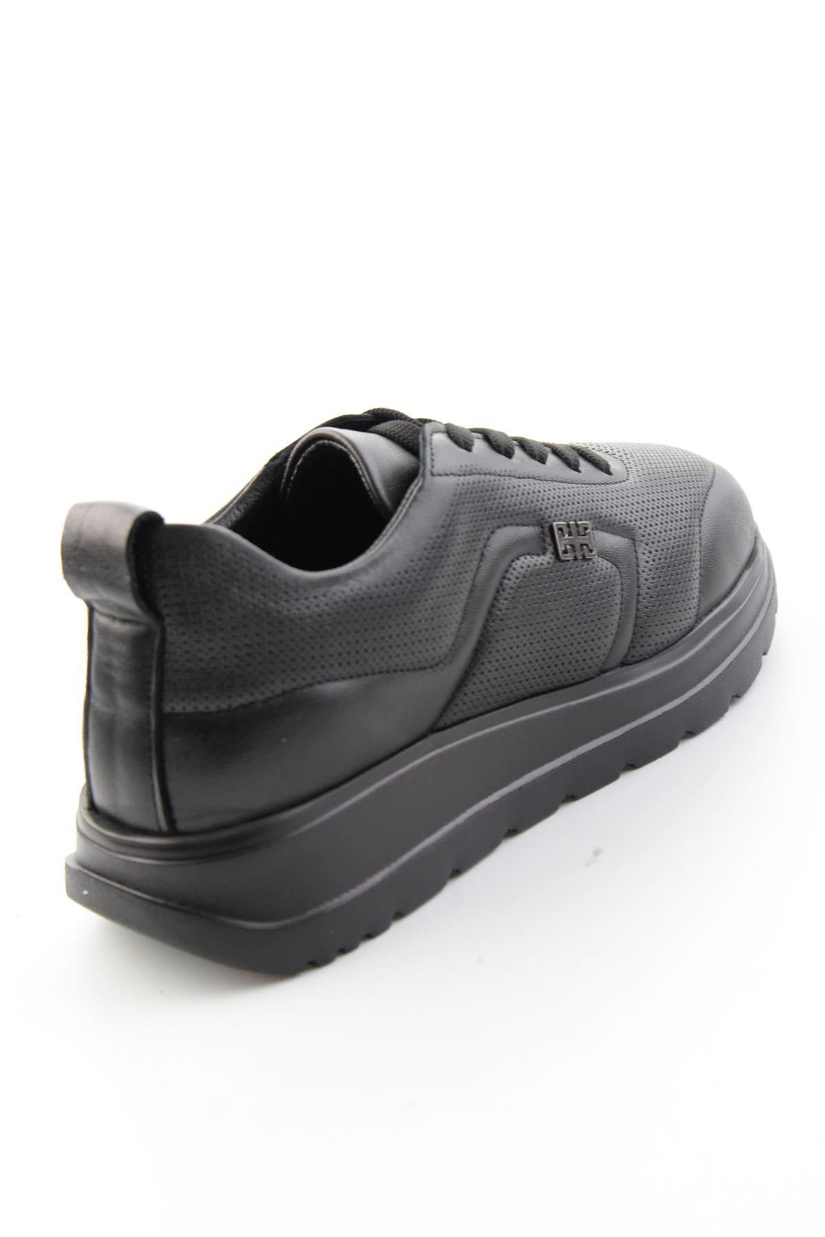 Siyah Hakiki Deri Kadın Sneaker K01753000403