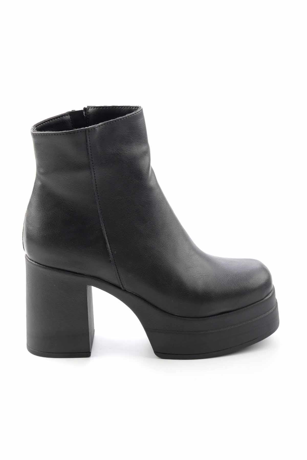 Siyah  Kadın Bot & Bootie K02189600109
