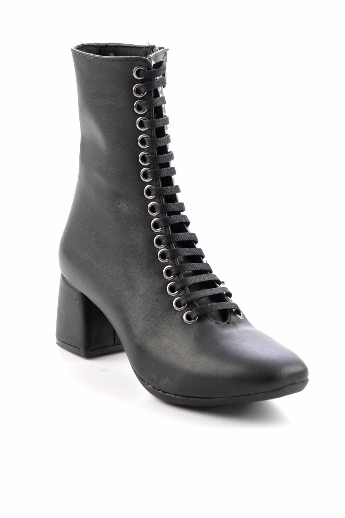 Siyah  Kadın Bot & Bootie K02983000209