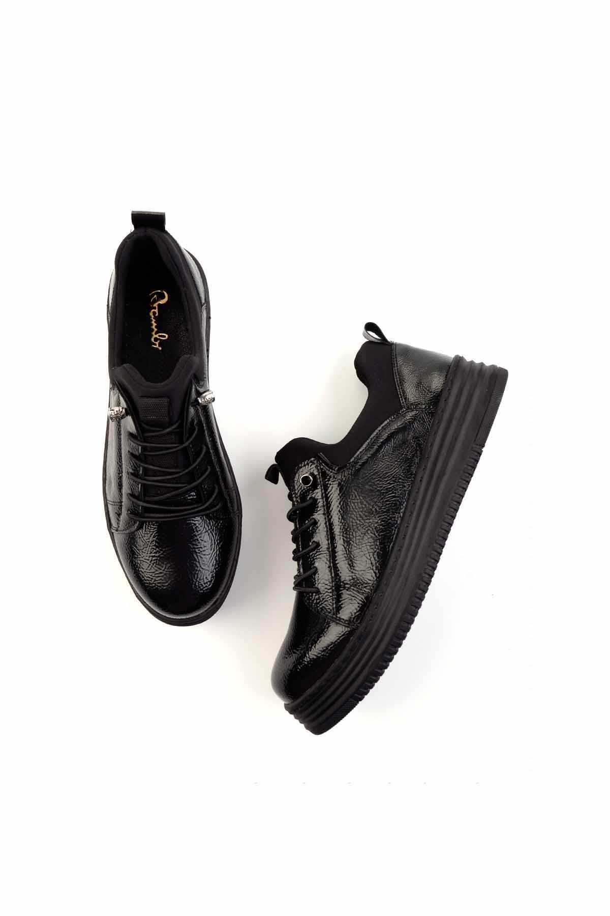 Siyah  Kadın Casual Ayakkabı K01586086108