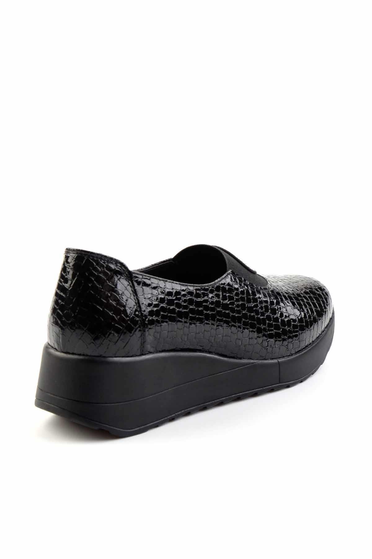 Siyah  Kadın Casual Ayakkabı K01586391111