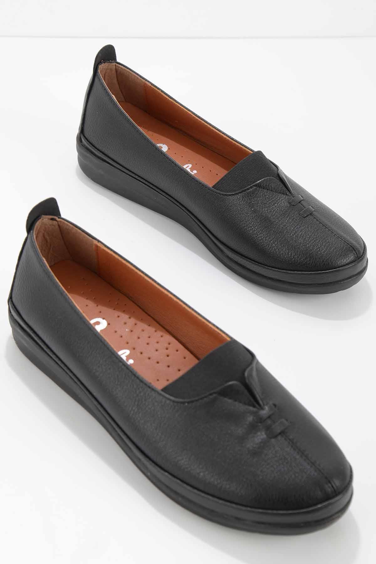 Siyah  Kadın Casual Ayakkabı K01763161209