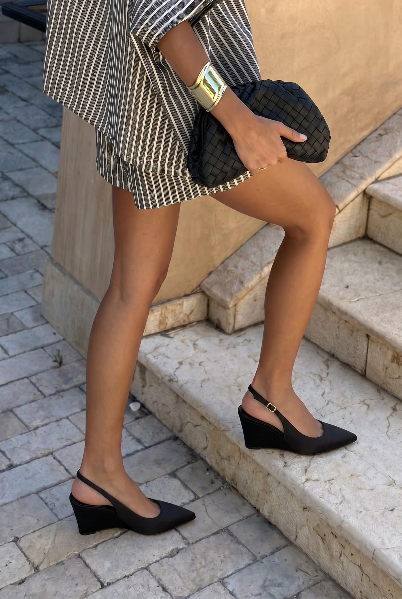 Siyah  Kadın Dolgu Topuklu Ayakkabı K01188349138