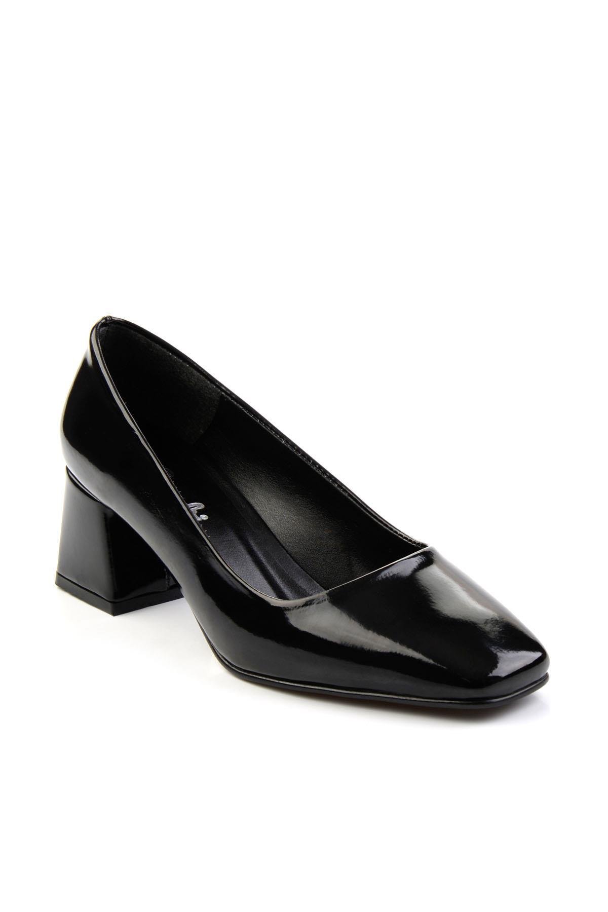 Siyah  Kadın Klasik Topuklu Ayakkabı K01992111198