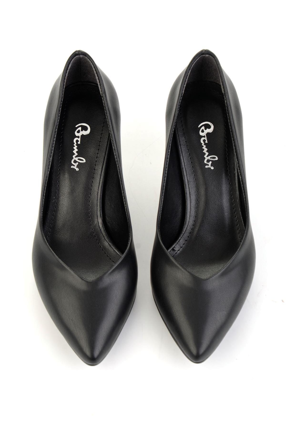 Siyah  Kadın Klasik Topuklu Ayakkabı K01471060909