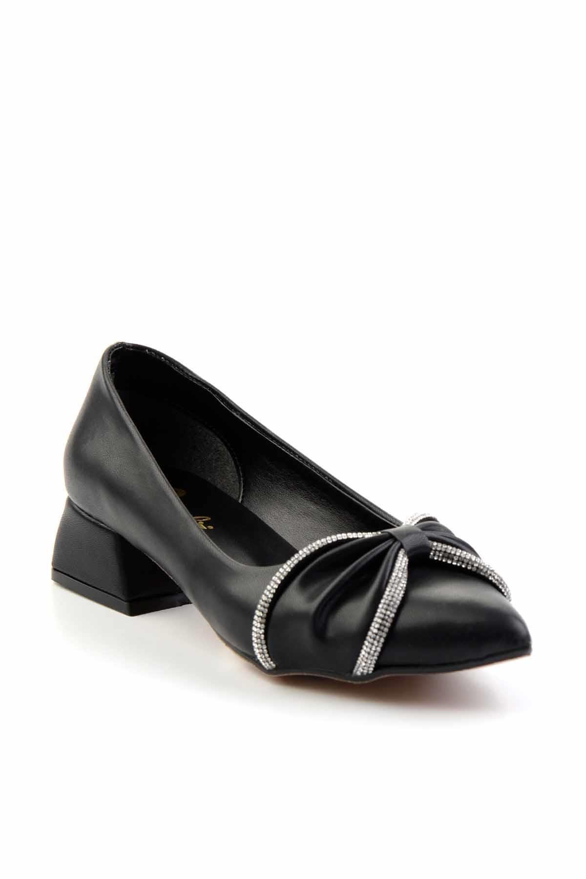 Siyah  Kadın Klasik Topuklu Ayakkabı K01039102109