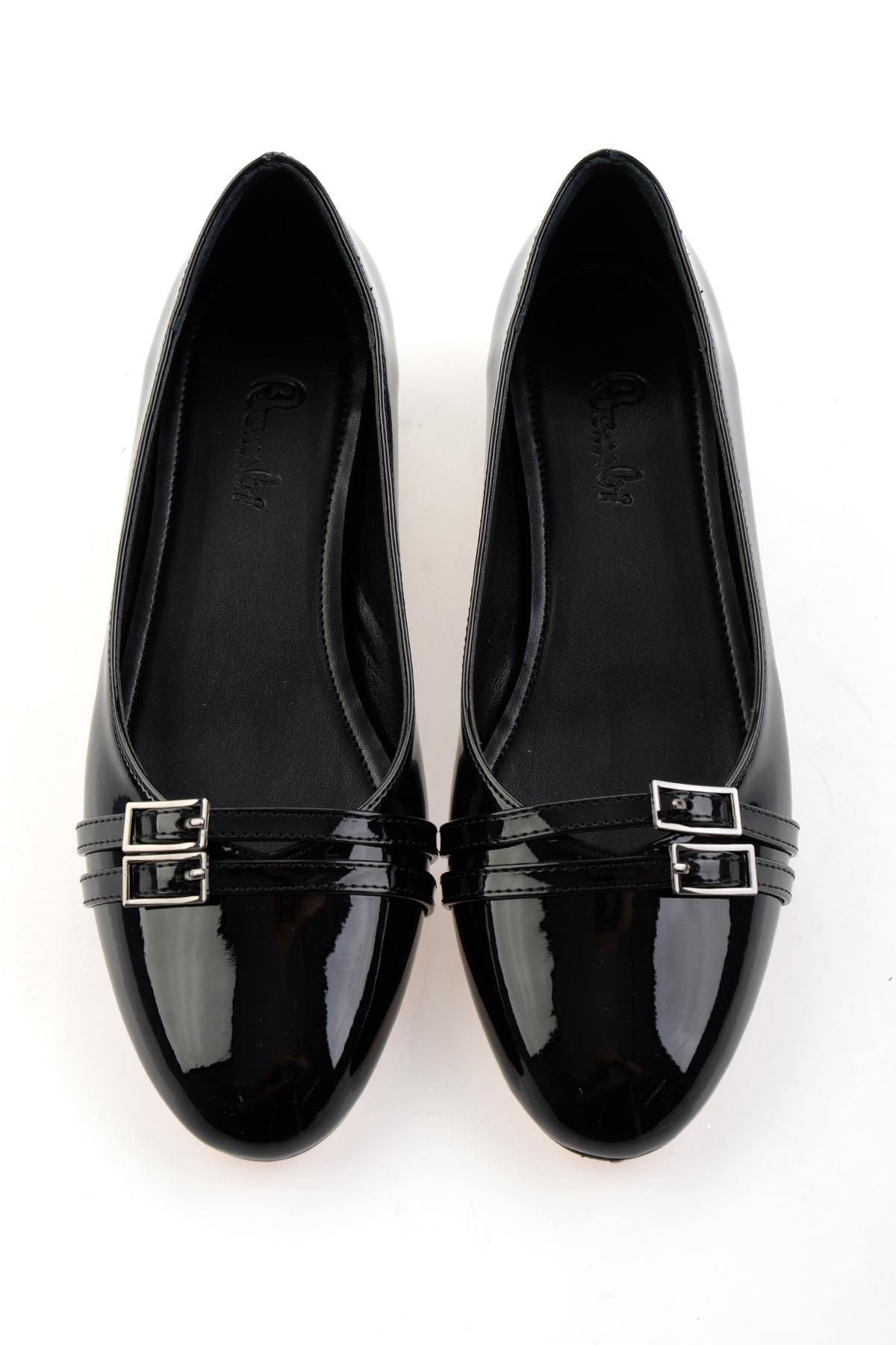 Siyah  Kadın Klasik Topuklu Ayakkabı K01213035398