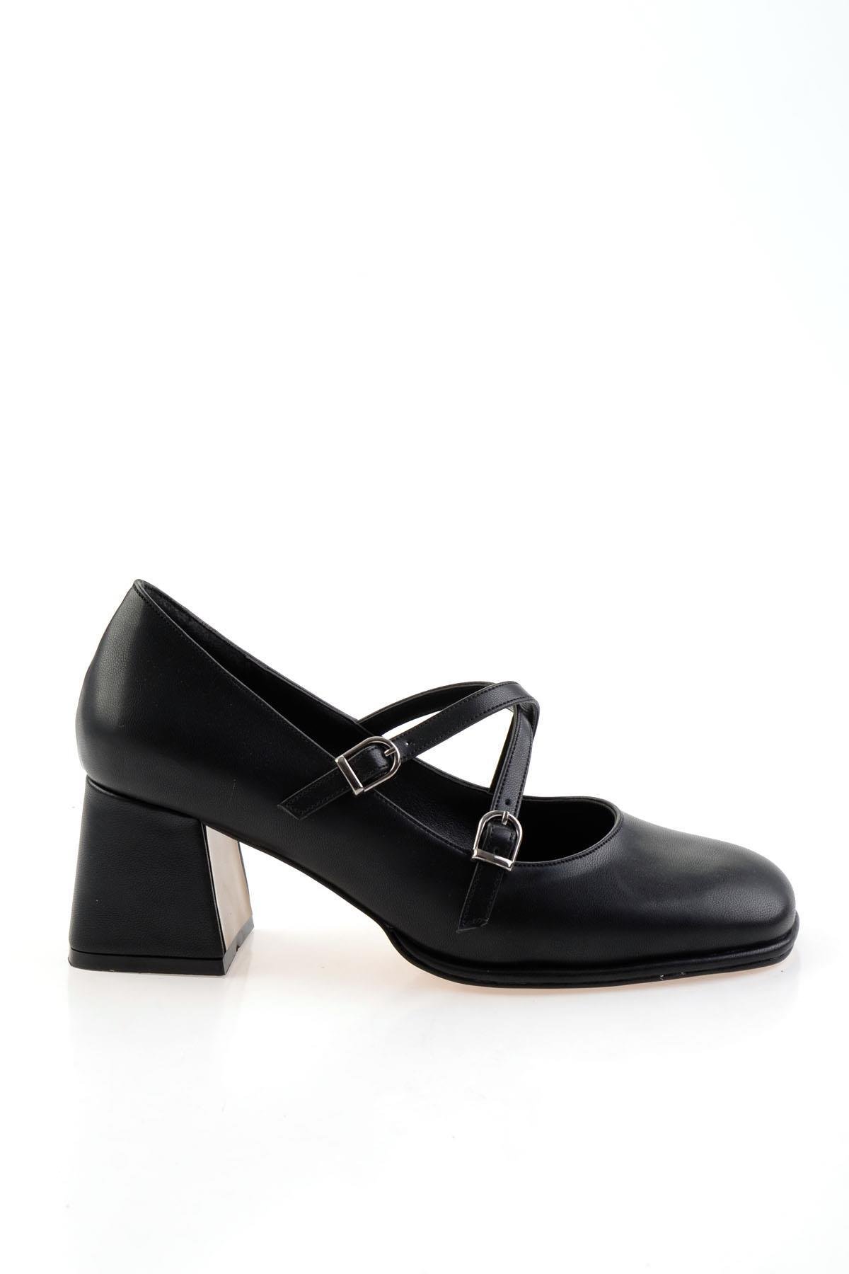 Siyah  Kadın Klasik Topuklu Ayakkabı K01231469009