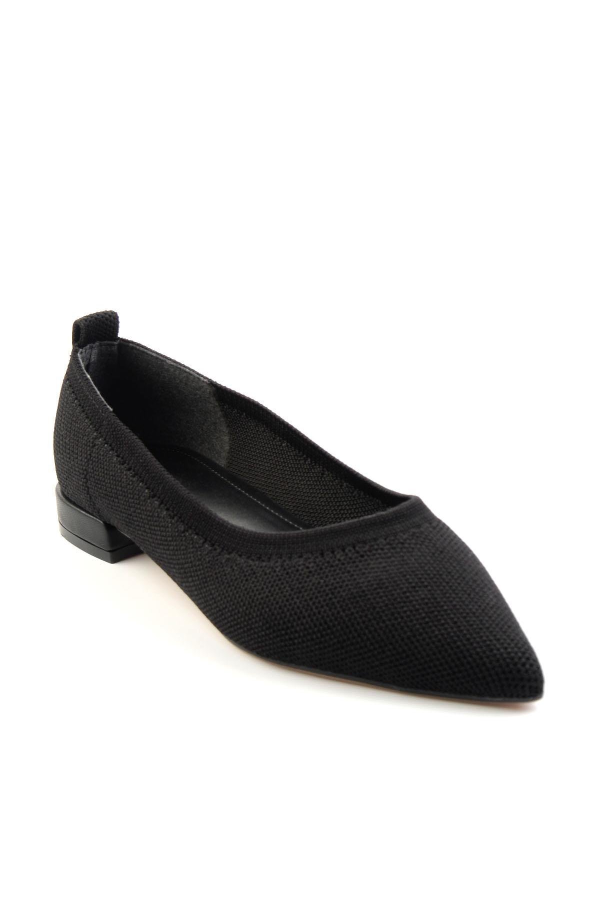 Siyah  Kadın Klasik Topuklu Ayakkabı K01213220482