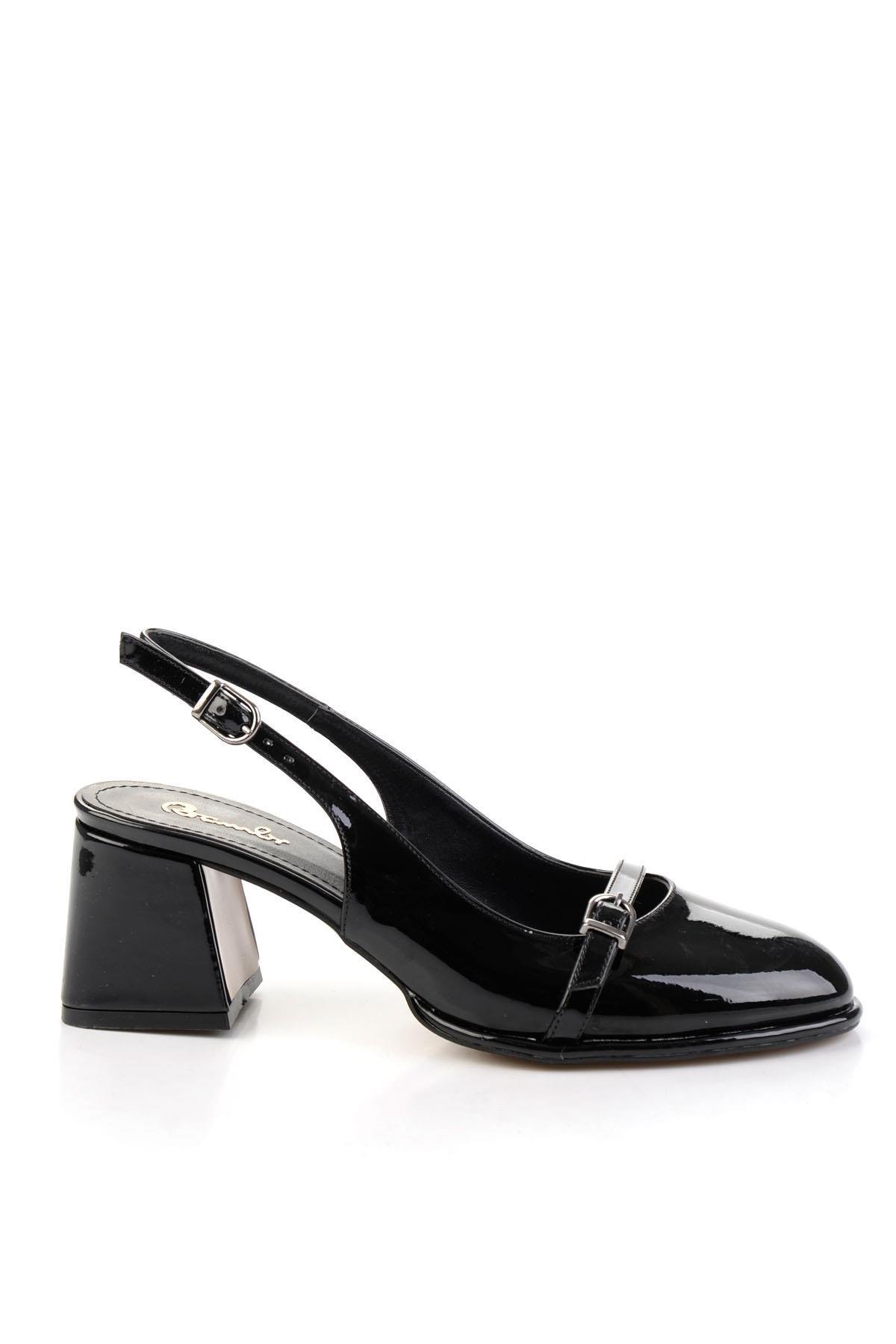 Siyah  Kadın Klasik Topuklu Ayakkabı K01231080108