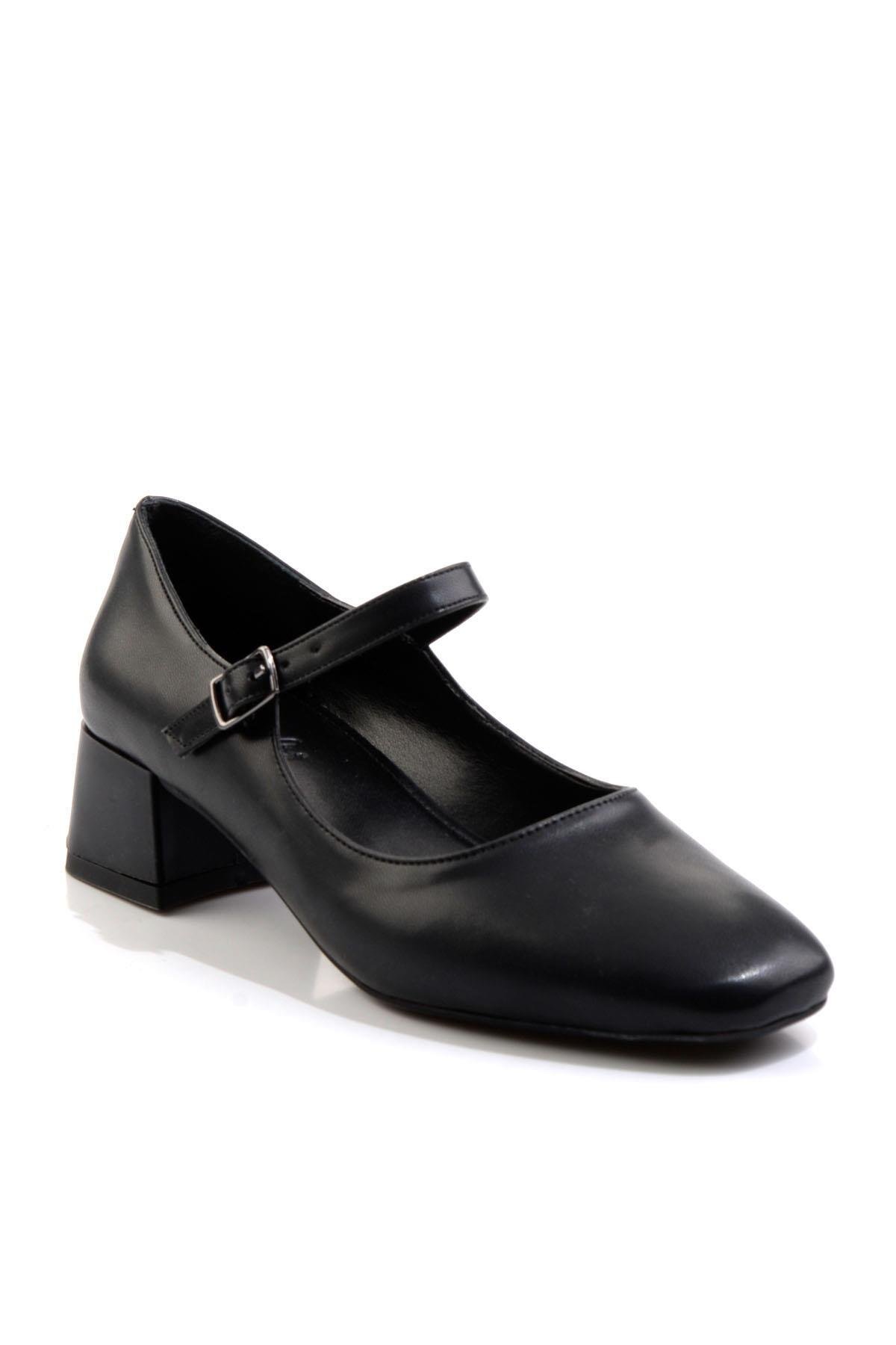 Siyah  Kadın Klasik Topuklu Ayakkabı K01213034709