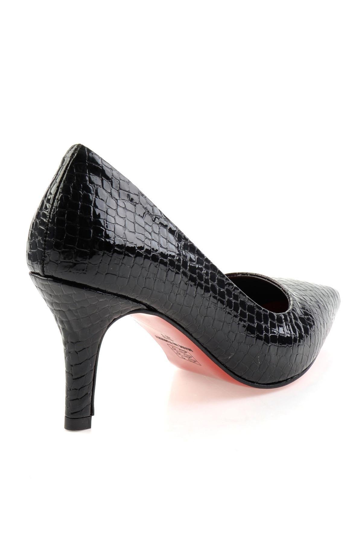 Siyah  Kadın Klasik Topuklu Ayakkabı K01231083511
