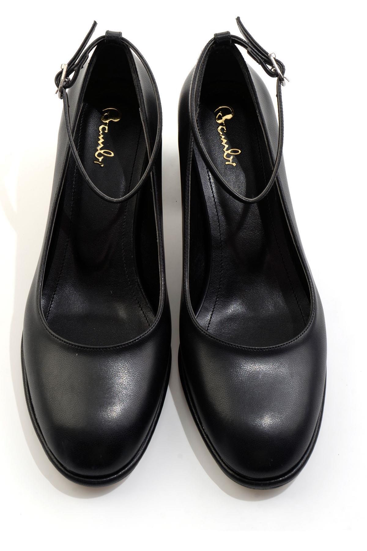 Siyah  Kadın Klasik Topuklu Ayakkabı K01231467609