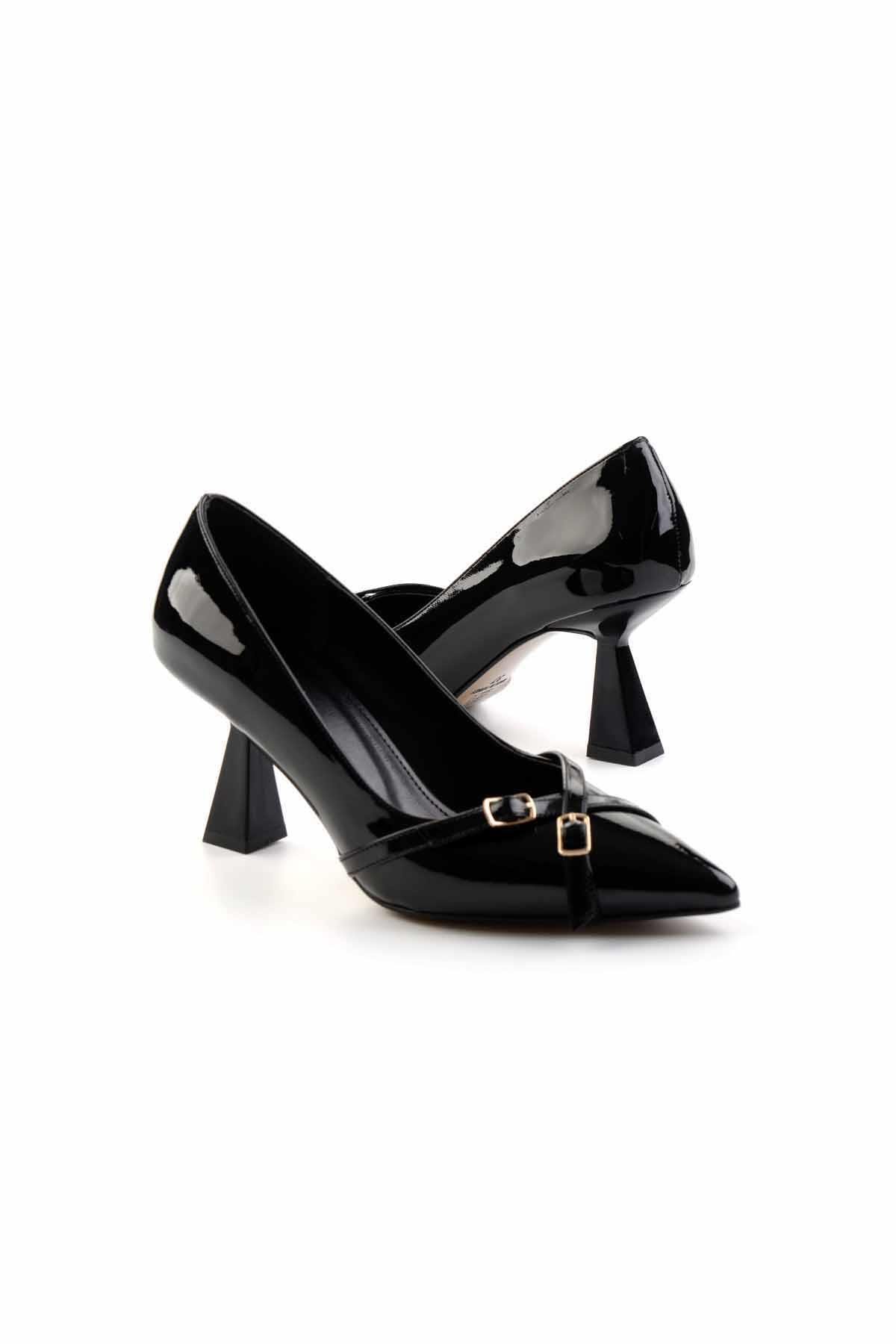 Siyah  Kadın Klasik Topuklu Ayakkabı K01231401408