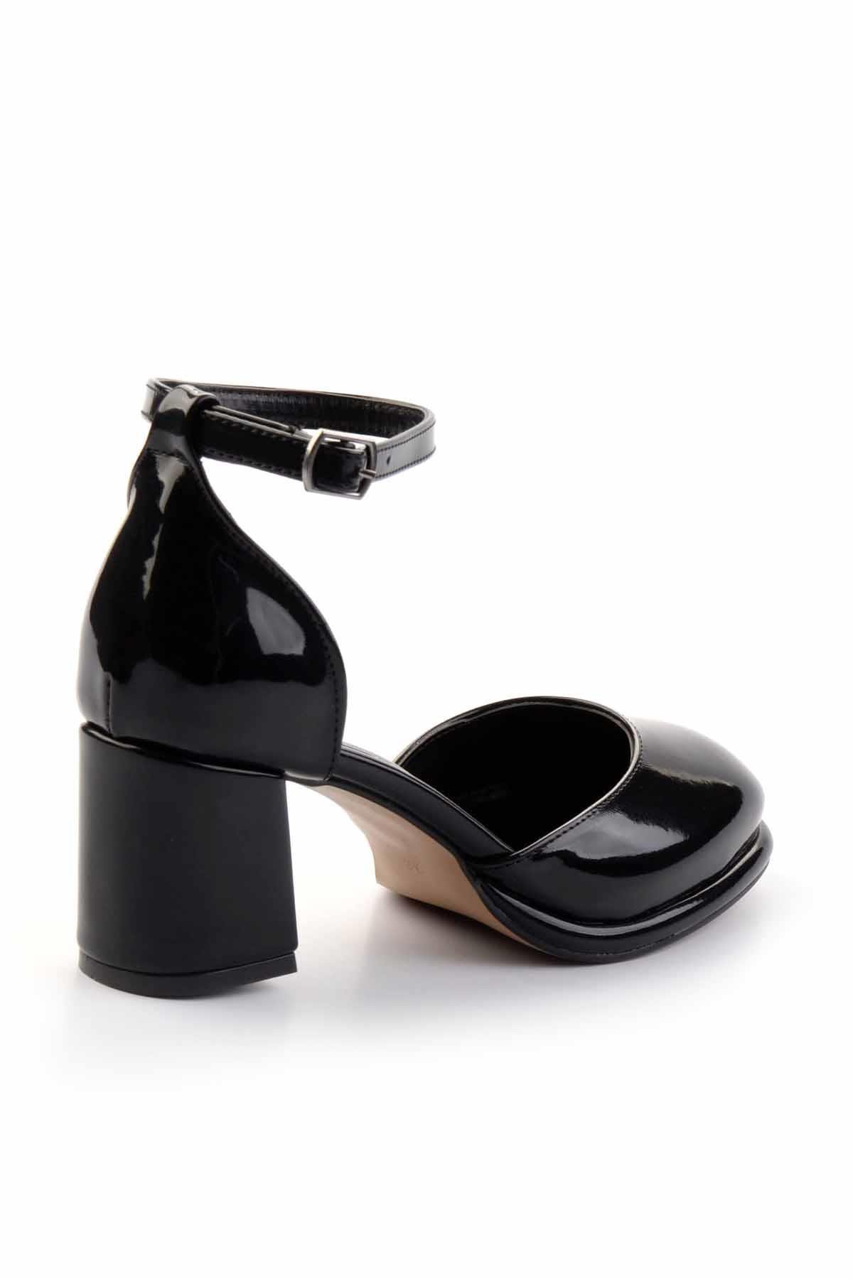 Siyah  Kadın Klasik Topuklu Ayakkabı K01484188108