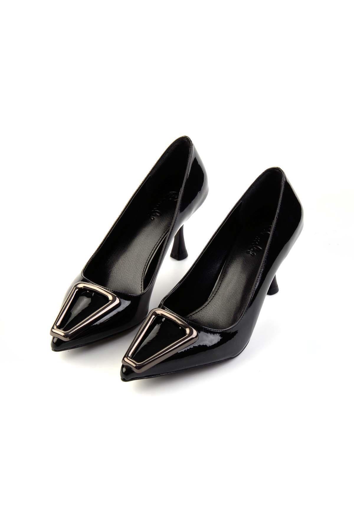 Siyah  Kadın Klasik Topuklu Ayakkabı K01792300008