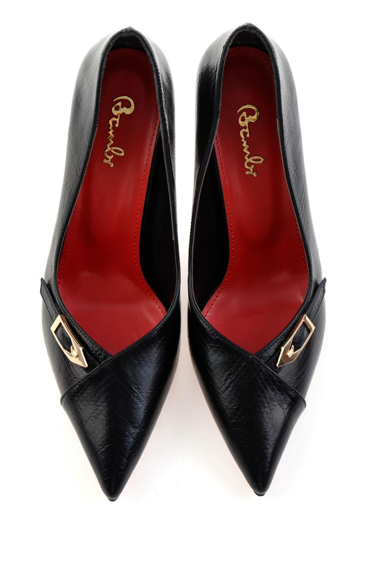 Siyah  Kadın Klasik Topuklu Ayakkabı K01231452807