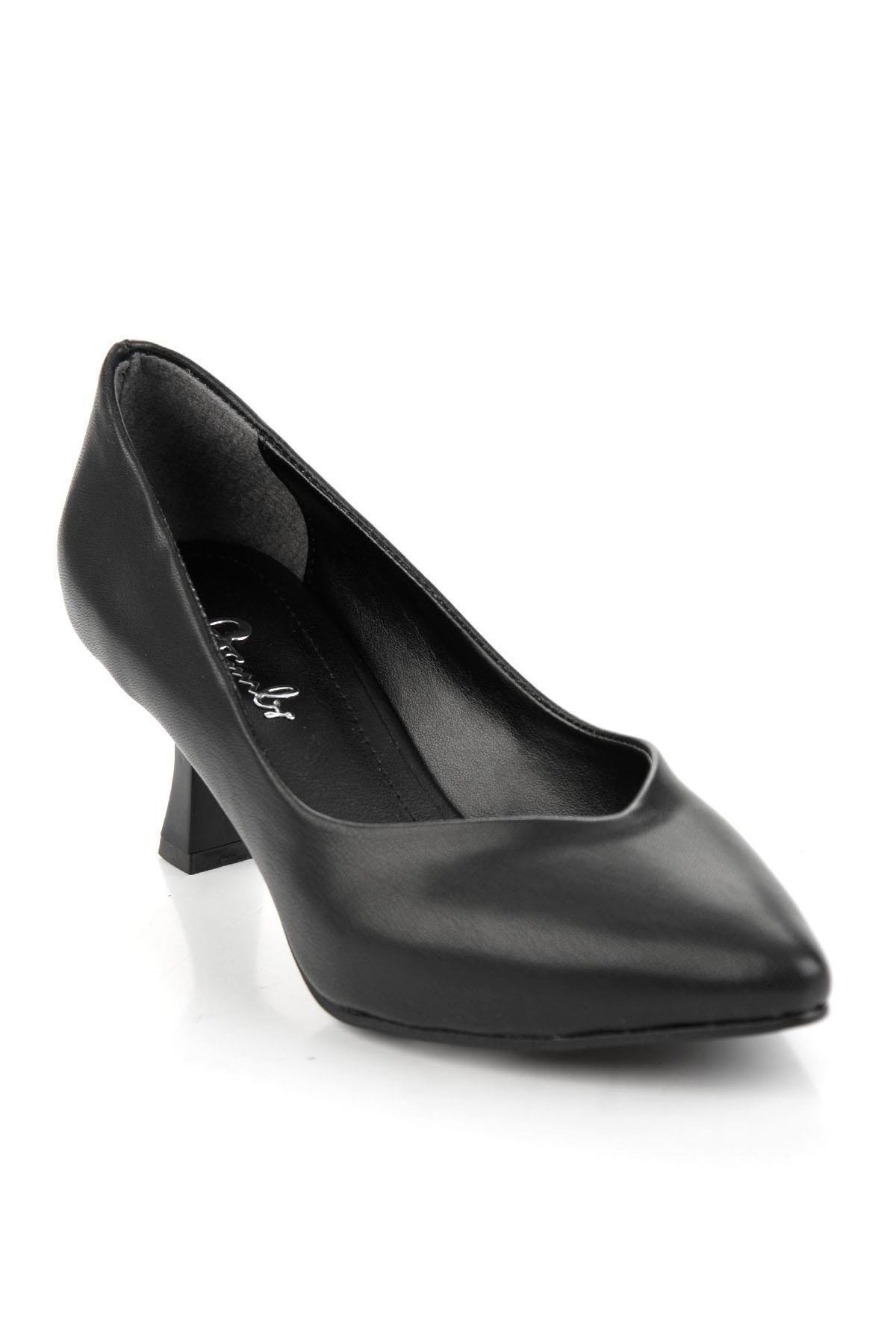 Siyah  Kadın Klasik Topuklu Ayakkabı K01471060909