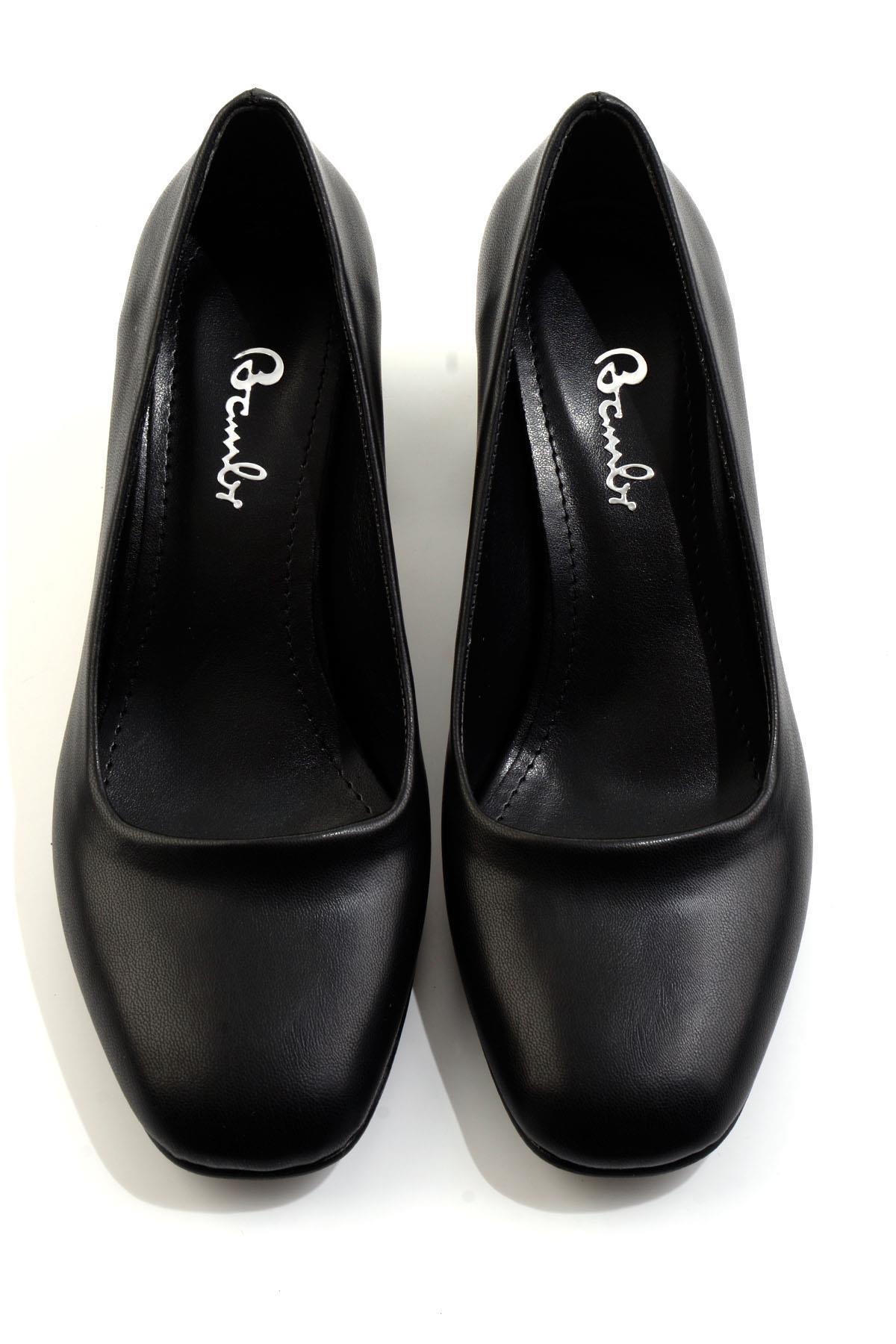 Siyah  Kadın Klasik Topuklu Ayakkabı K01471060809