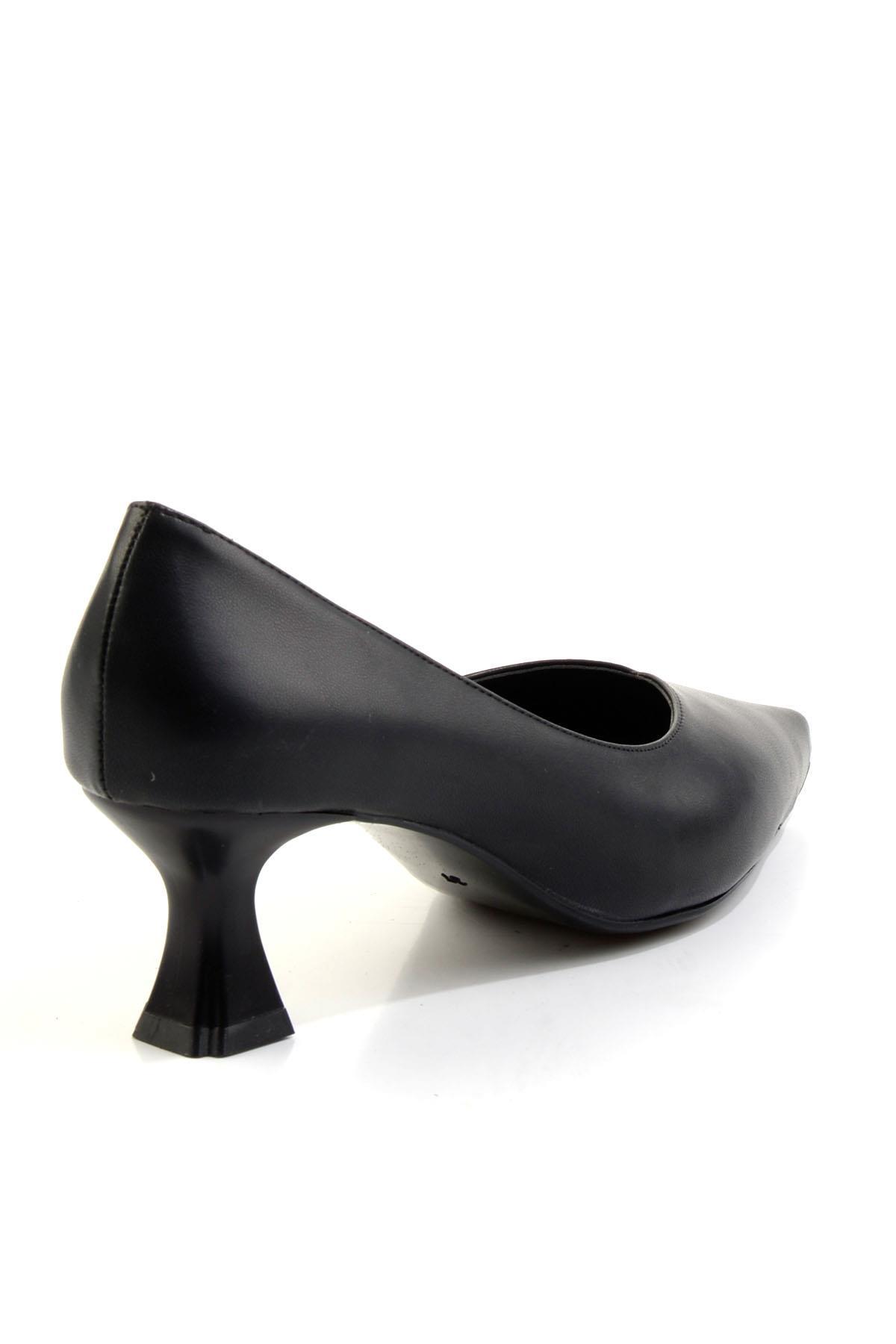 Siyah  Kadın Klasik Topuklu Ayakkabı K01213035409