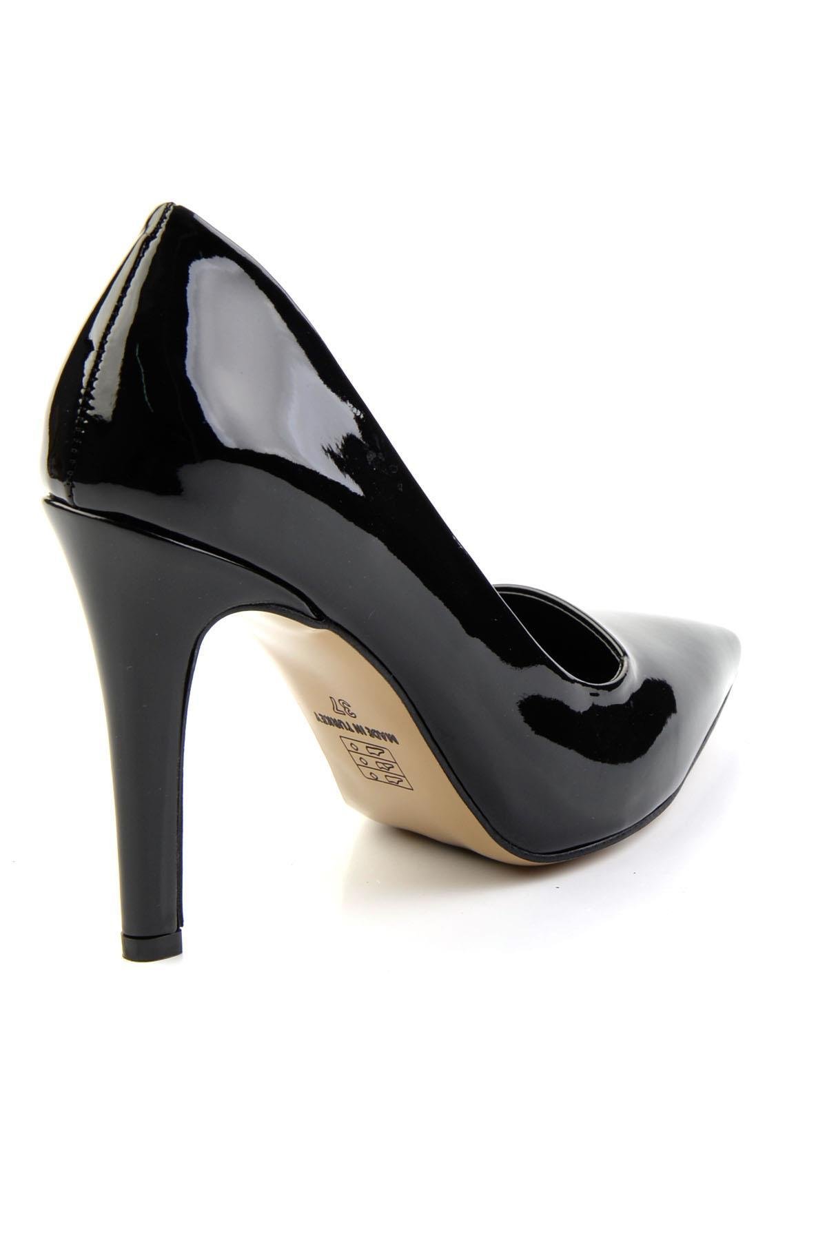 Siyah  Kadın Klasik Topuklu Ayakkabı K01231888808