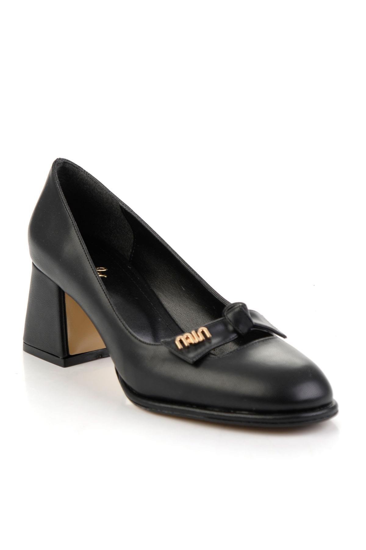 Siyah  Kadın Klasik Topuklu Ayakkabı K01231467509