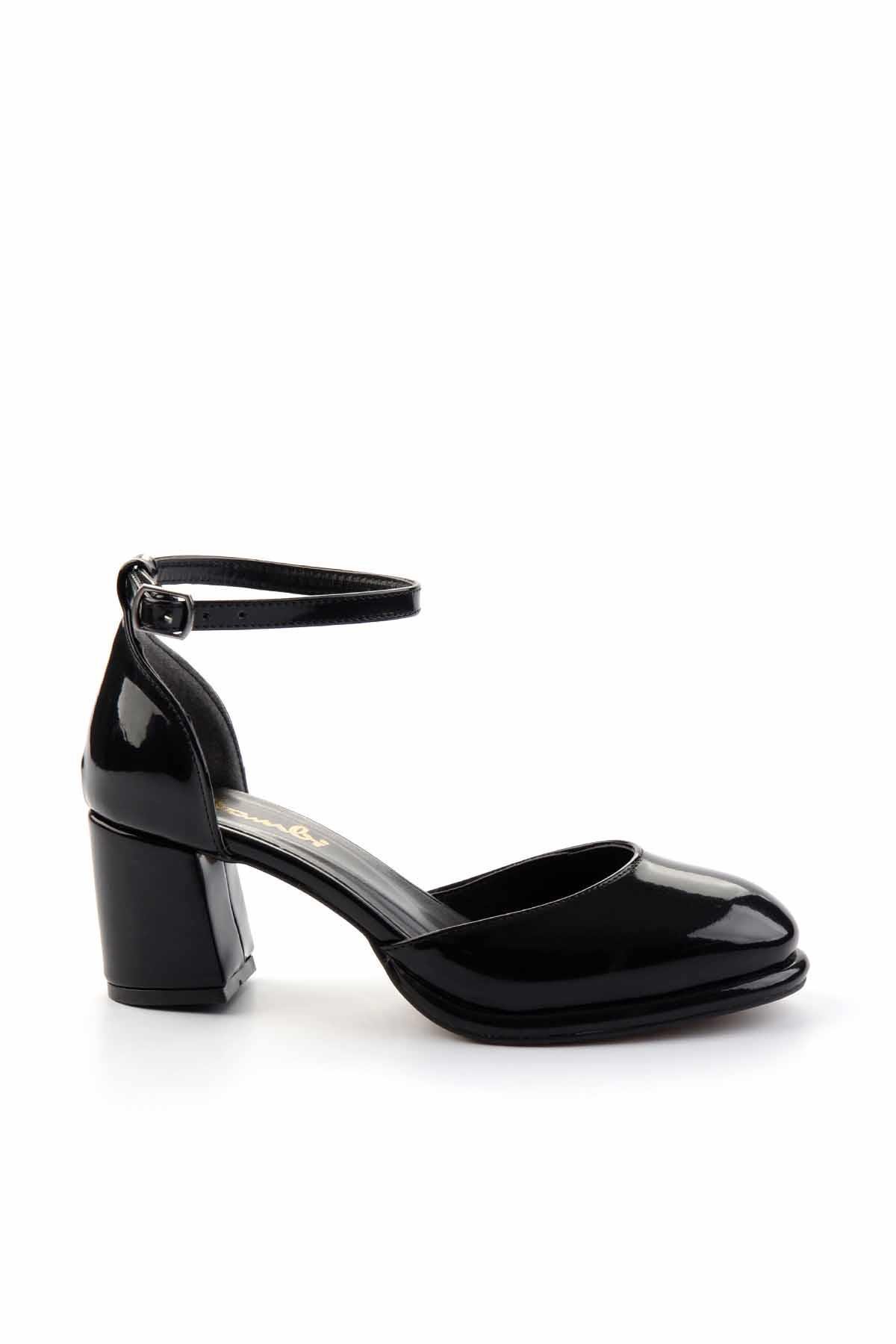 Siyah  Kadın Klasik Topuklu Ayakkabı K01484188108