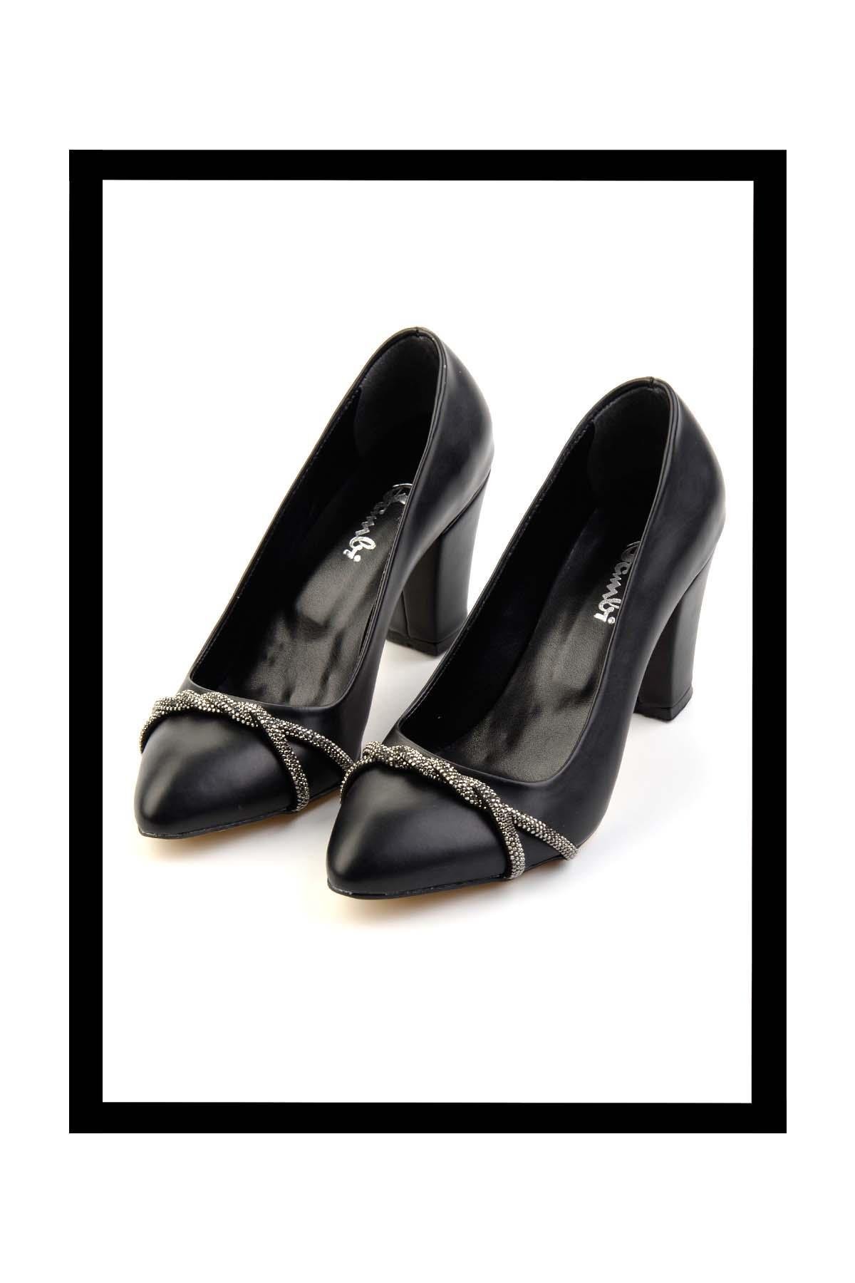 Siyah  Kadın Klasik Topuklu Ayakkabı K01994102009