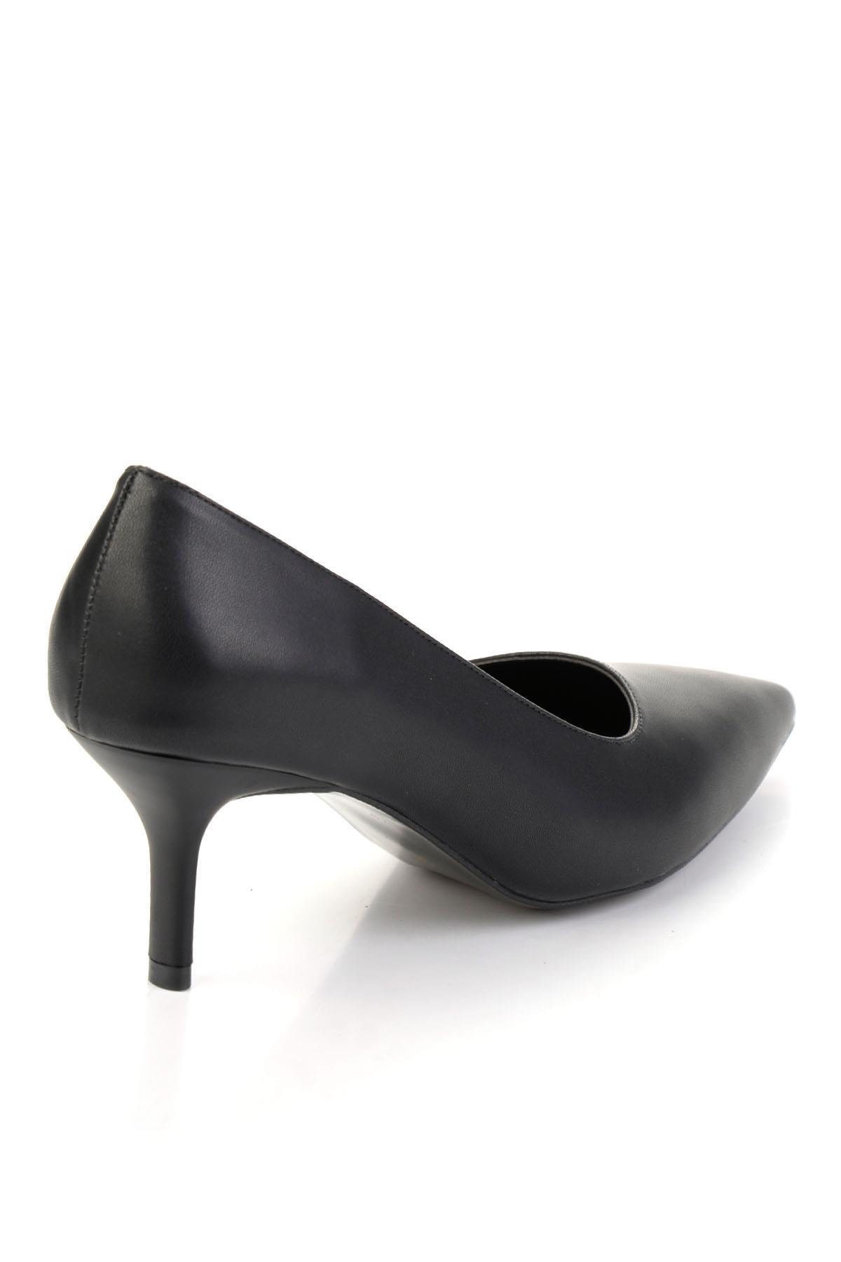 Siyah  Kadın Klasik Topuklu Ayakkabı K01565015009
