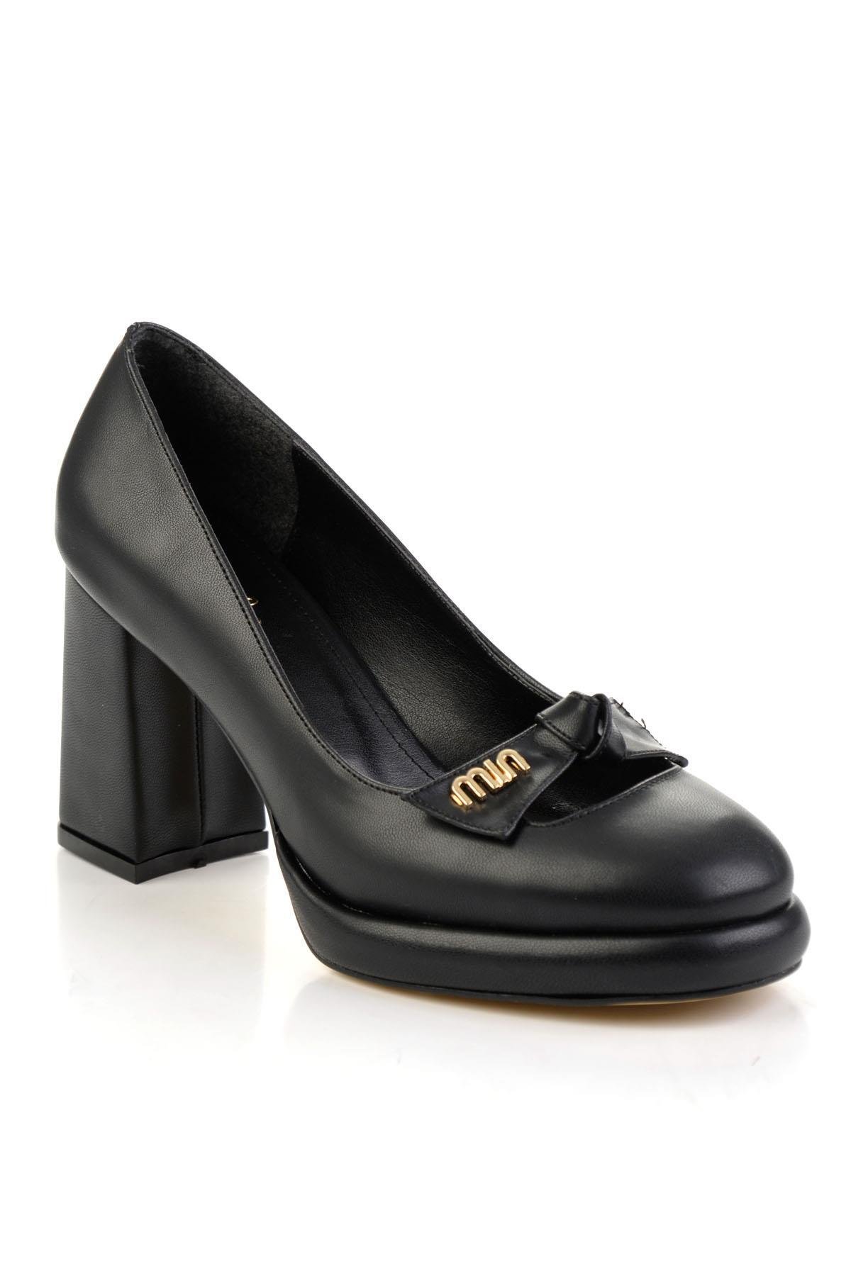 Siyah  Kadın Klasik Topuklu Ayakkabı K01231456009