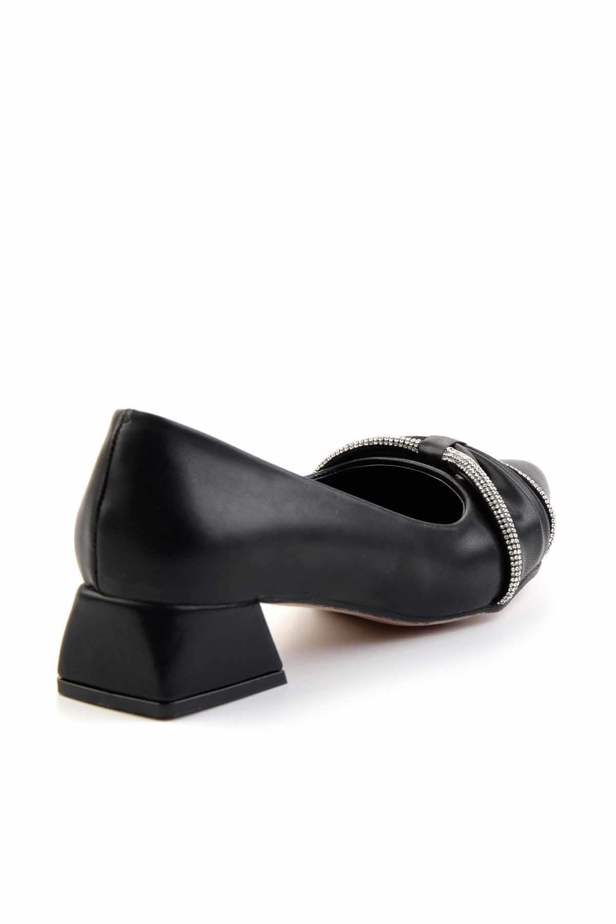 Siyah  Kadın Klasik Topuklu Ayakkabı K01039102109