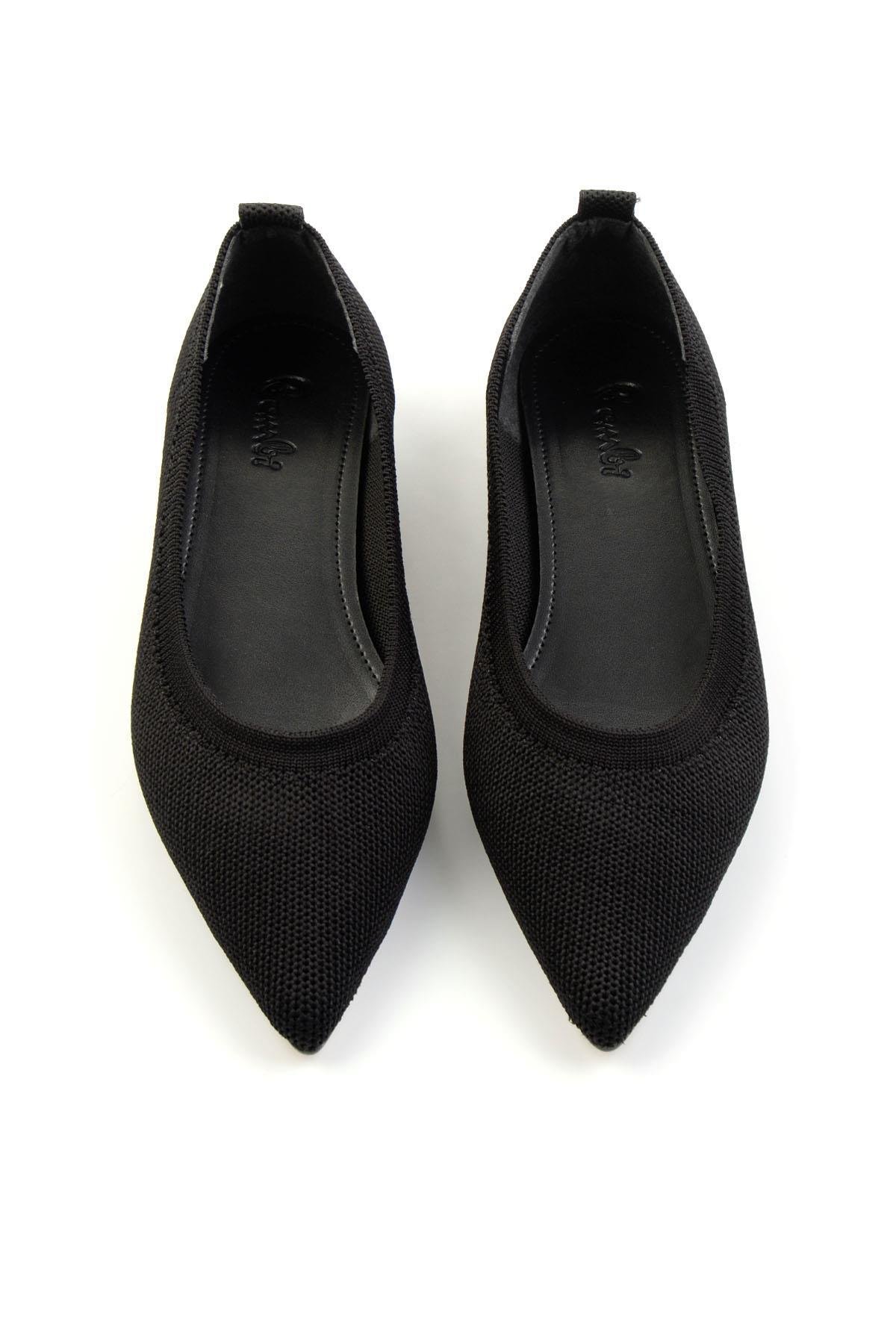 Siyah  Kadın Klasik Topuklu Ayakkabı K01213220482