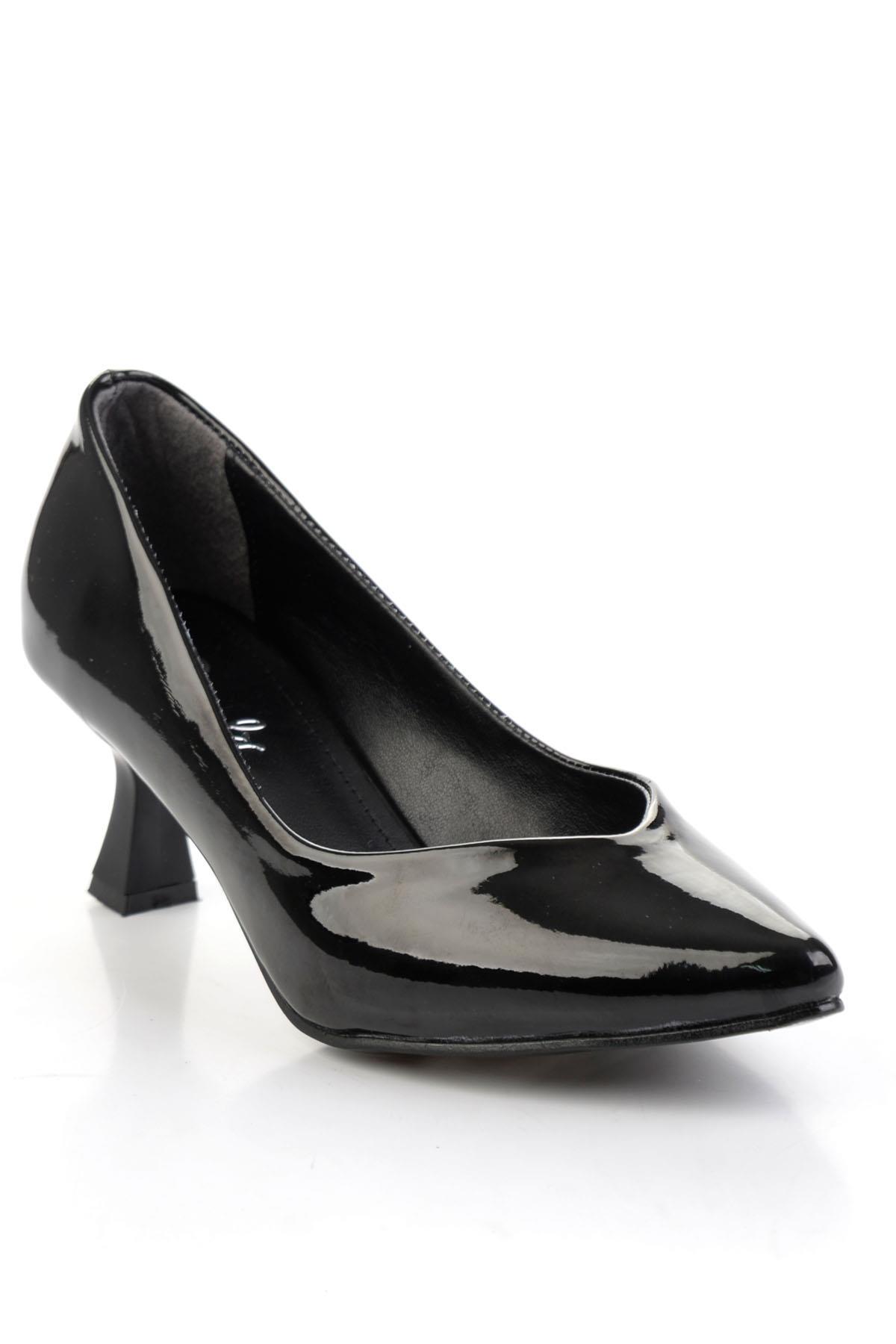 Siyah  Kadın Klasik Topuklu Ayakkabı K01471060908
