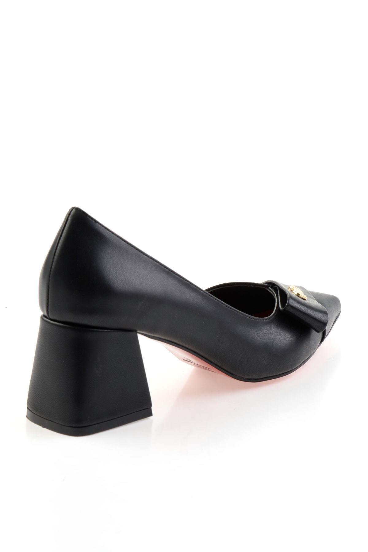 Siyah  Kadın Klasik Topuklu Ayakkabı K01231463109