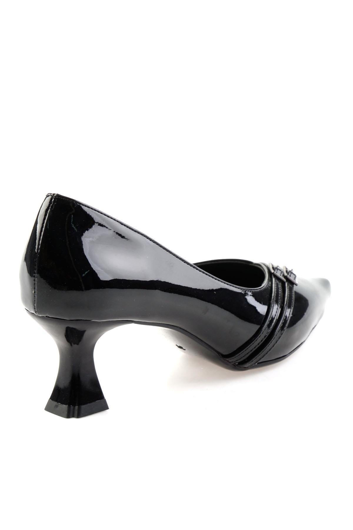 Siyah  Kadın Klasik Topuklu Ayakkabı K01213035098