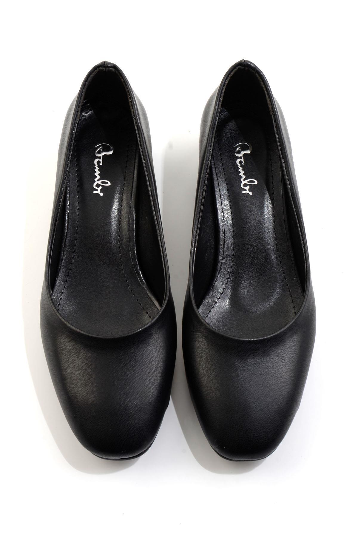 Siyah  Kadın Klasik Topuklu Ayakkabı K01471060709