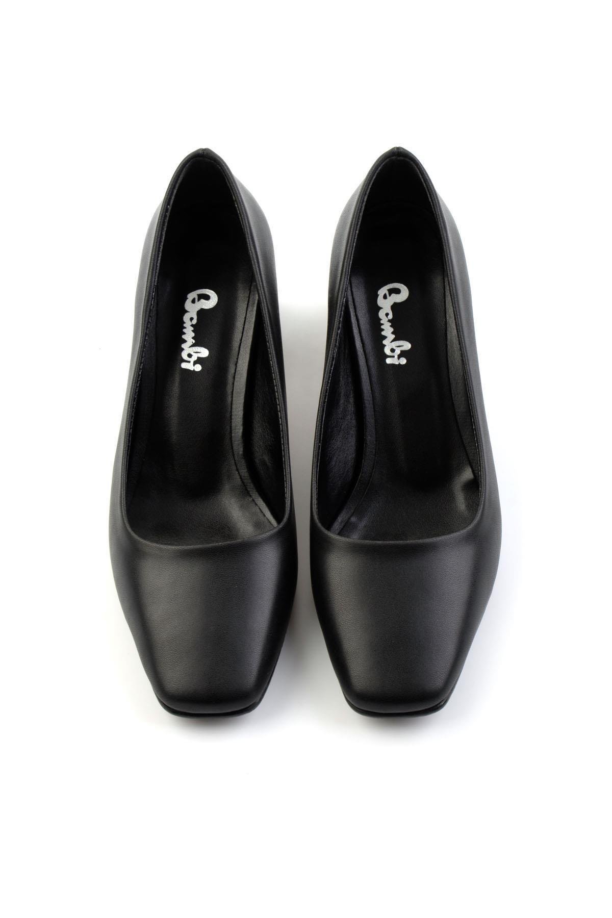 Siyah  Kadın Klasik Topuklu Ayakkabı K01992111109