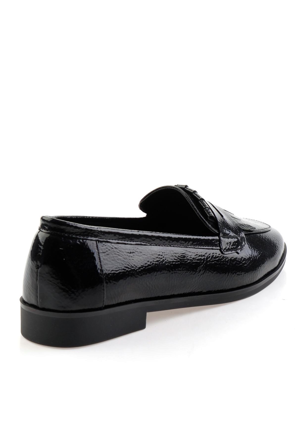 Siyah  Kadın Loafer Ayakkabı K01212011012