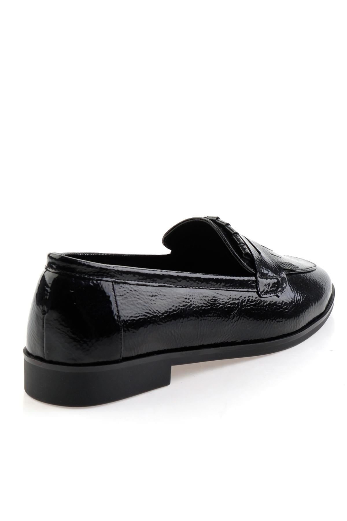 Siyah  Kadın Loafer Ayakkabı K01212011012