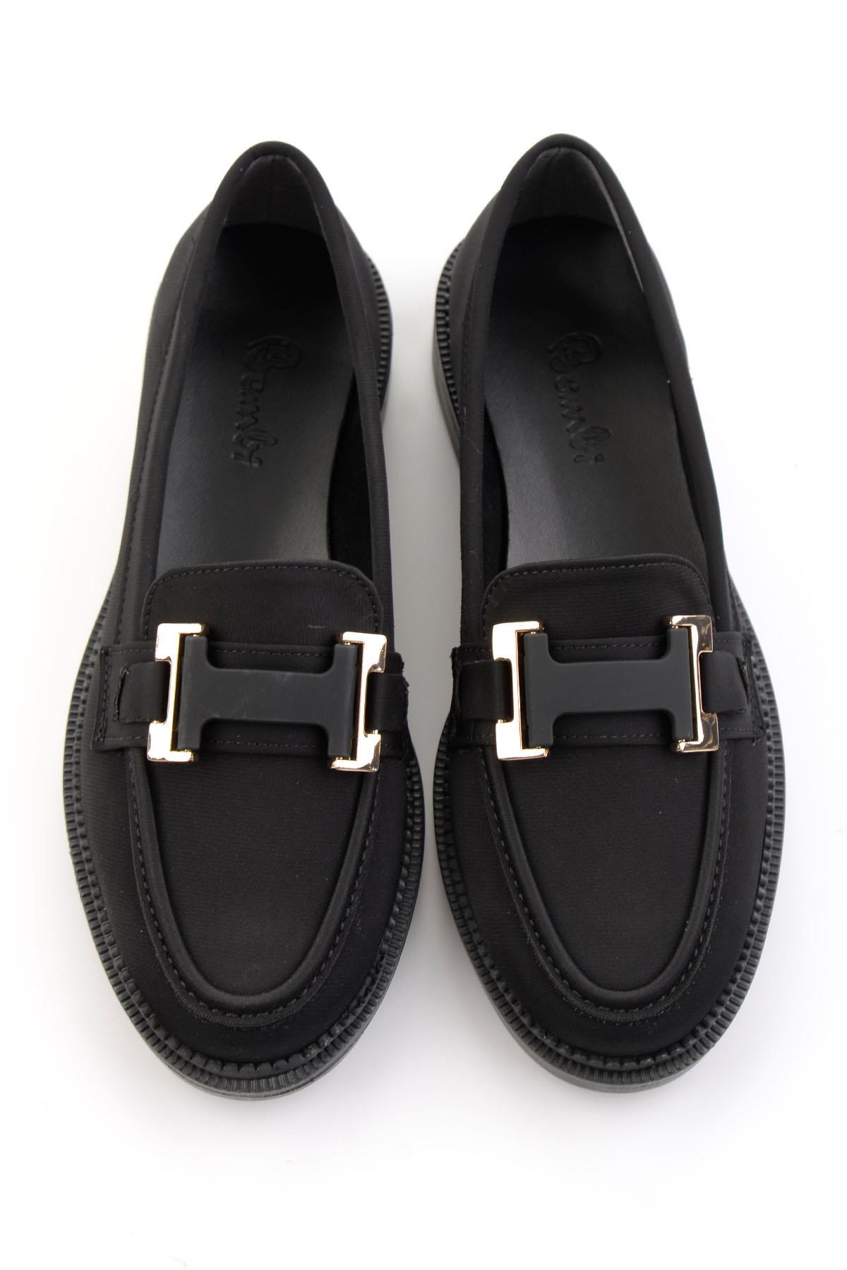 Siyah  Kadın Loafer Ayakkabı K01216100071