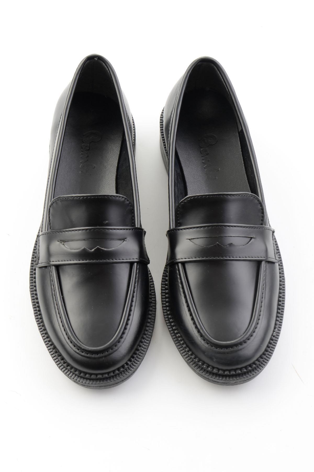 Siyah  Kadın Loafer Ayakkabı K01216100109