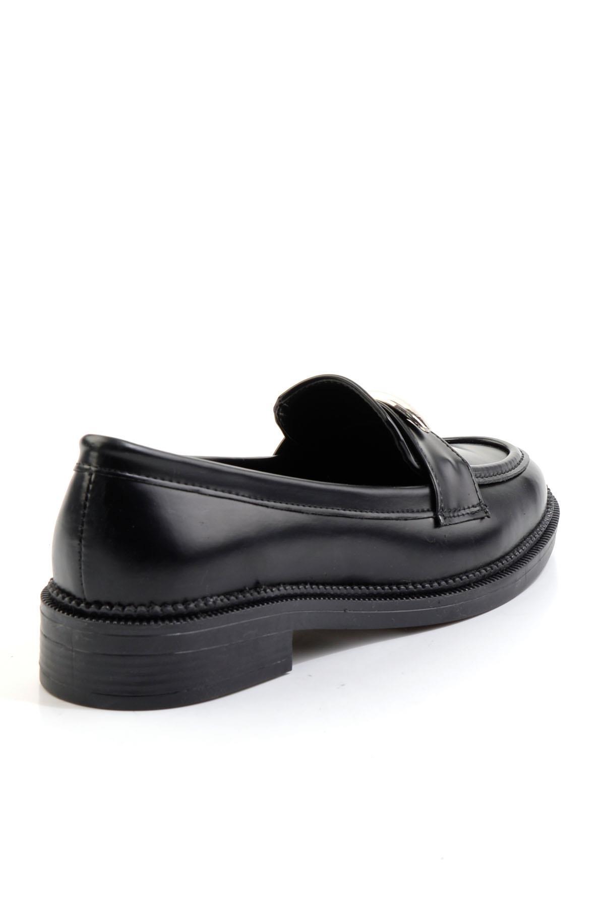Siyah  Kadın Loafer Ayakkabı K01216100209
