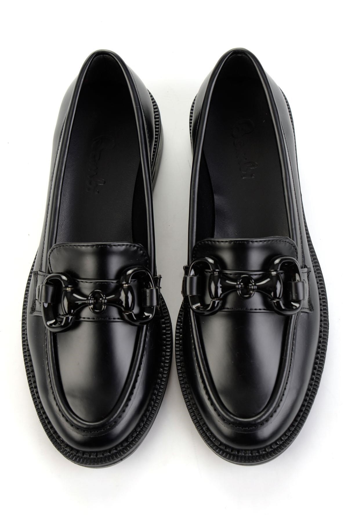 Siyah  Kadın Loafer Ayakkabı K01216401309