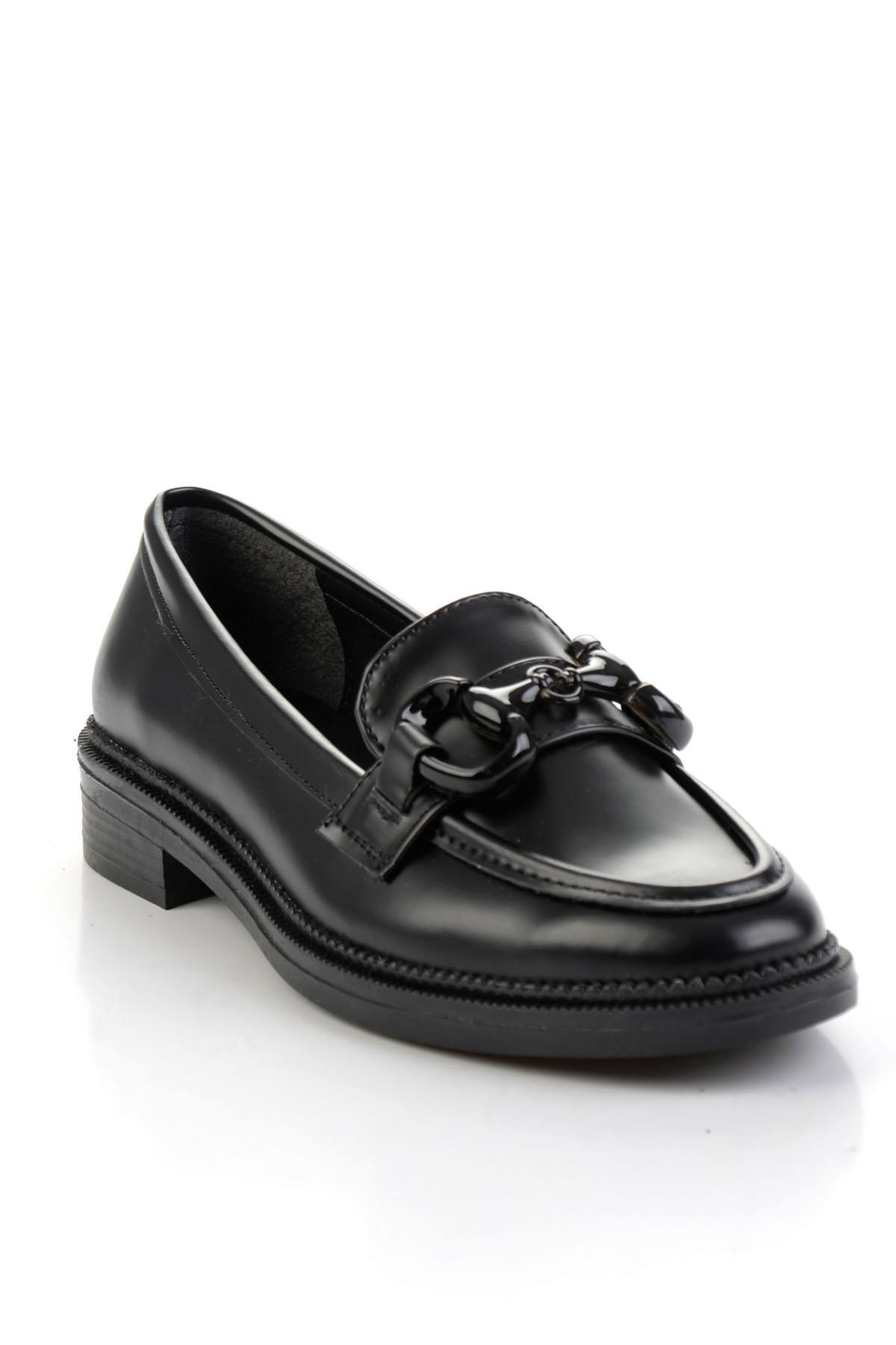 Siyah  Kadın Loafer Ayakkabı K01216401309