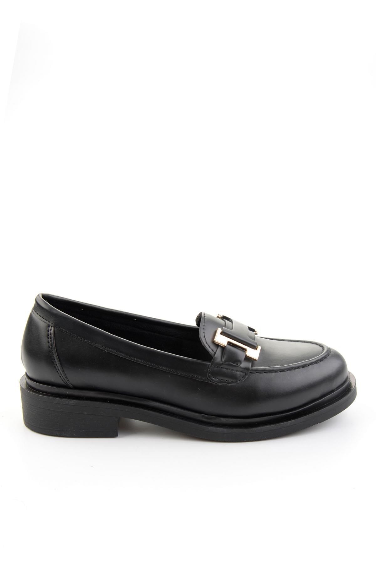 Siyah  Kadın Loafer Ayakkabı K01257050309