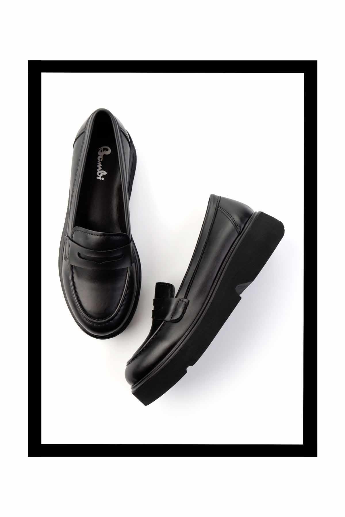 Siyah  Kadın Loafer Ayakkabı K01257068009