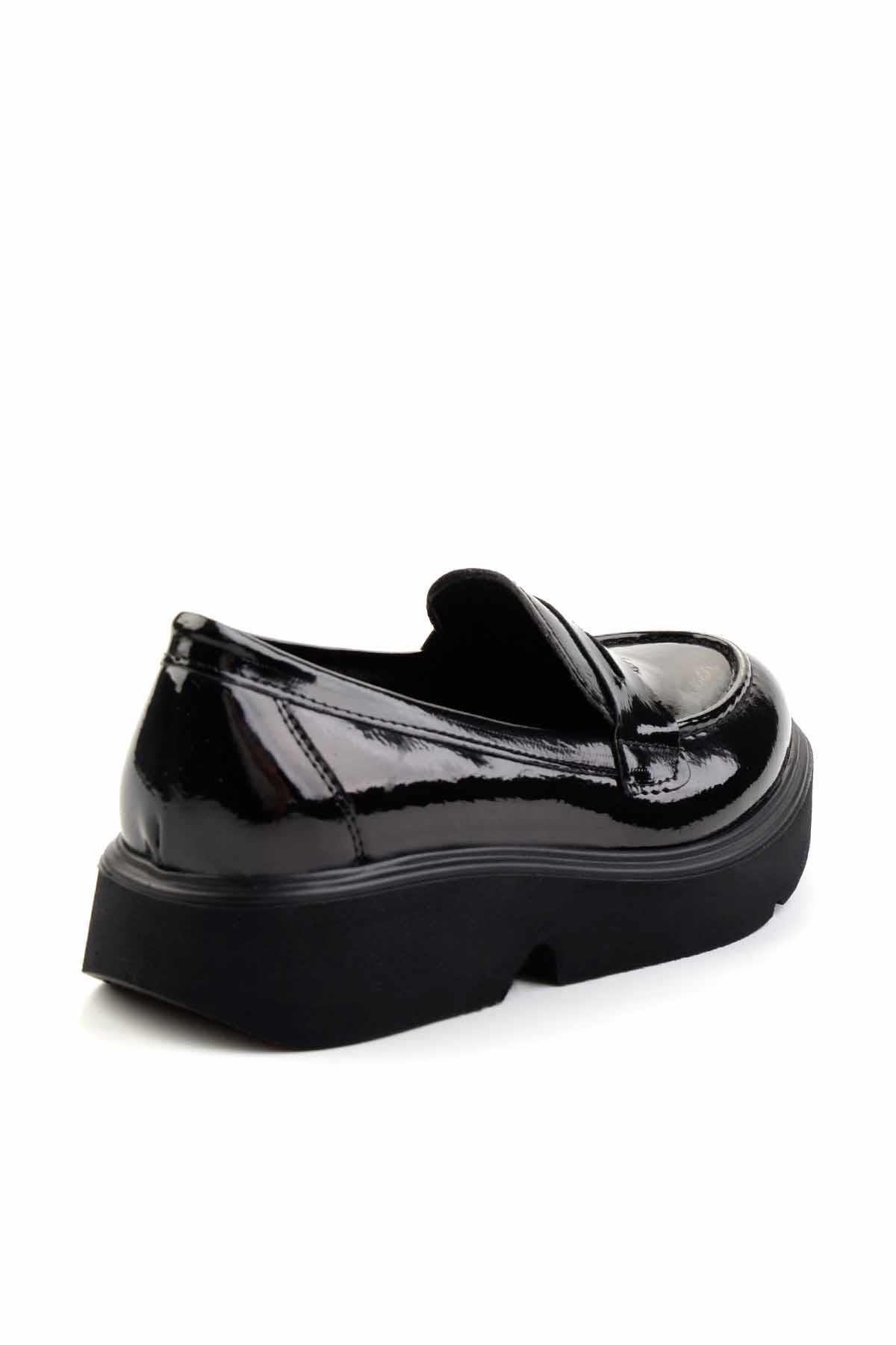 Siyah  Kadın Loafer Ayakkabı K01257068008