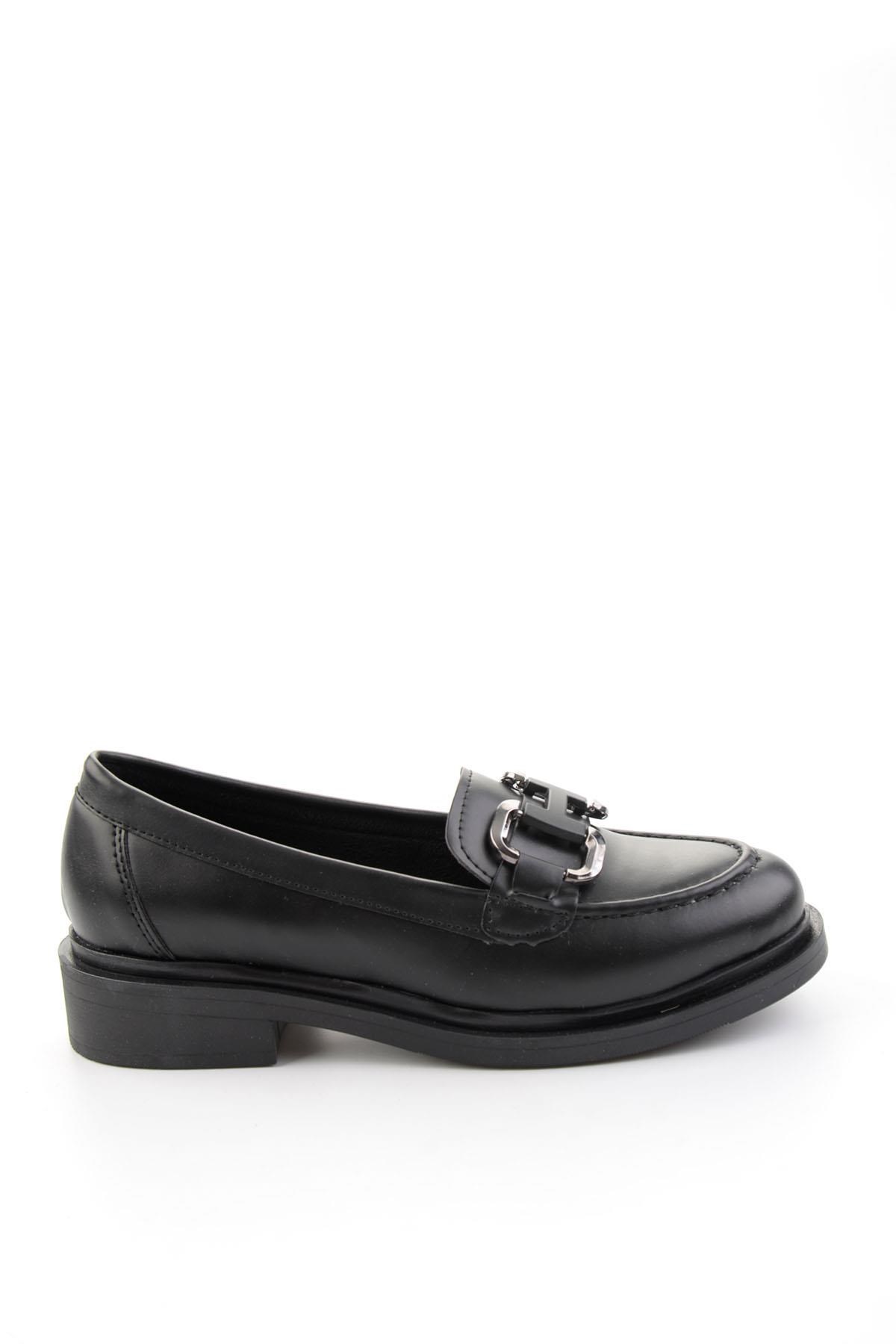 Siyah  Kadın Loafer Ayakkabı K01257068209