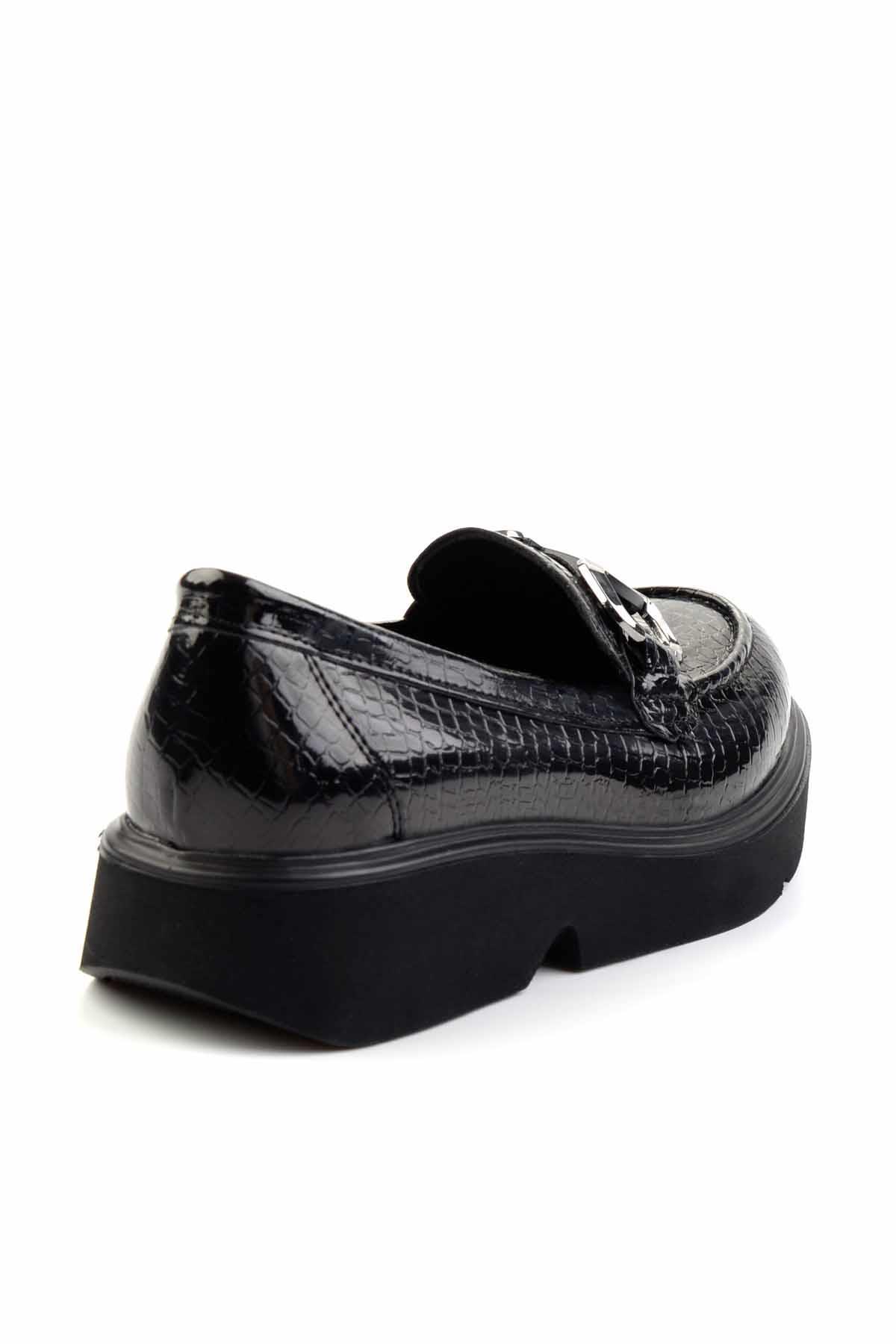 Siyah  Kadın Loafer Ayakkabı K01257069011