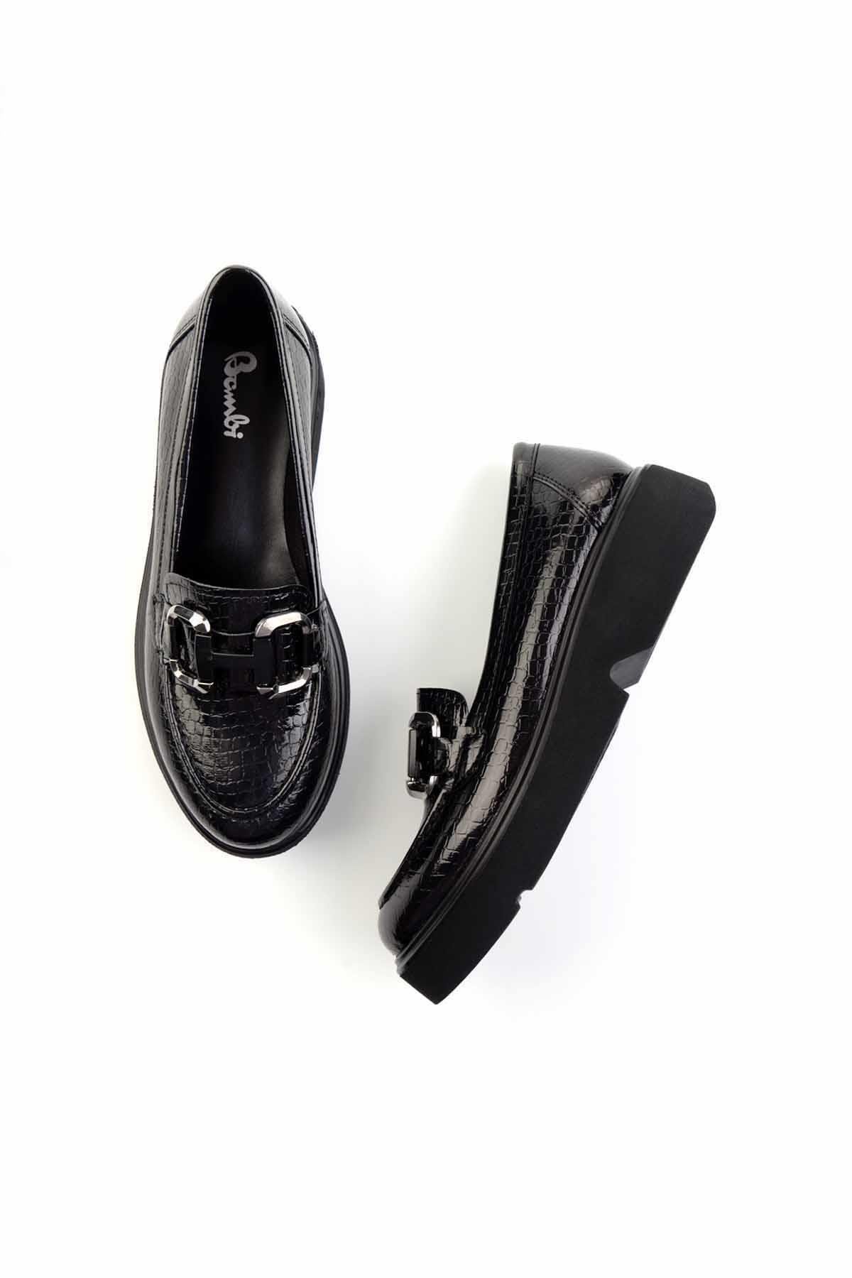 Siyah  Kadın Loafer Ayakkabı K01257069011